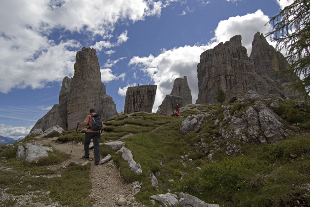 2011-08-16_09-33-47 cadore.jpg - Aufstieg zu den Cinque Torri